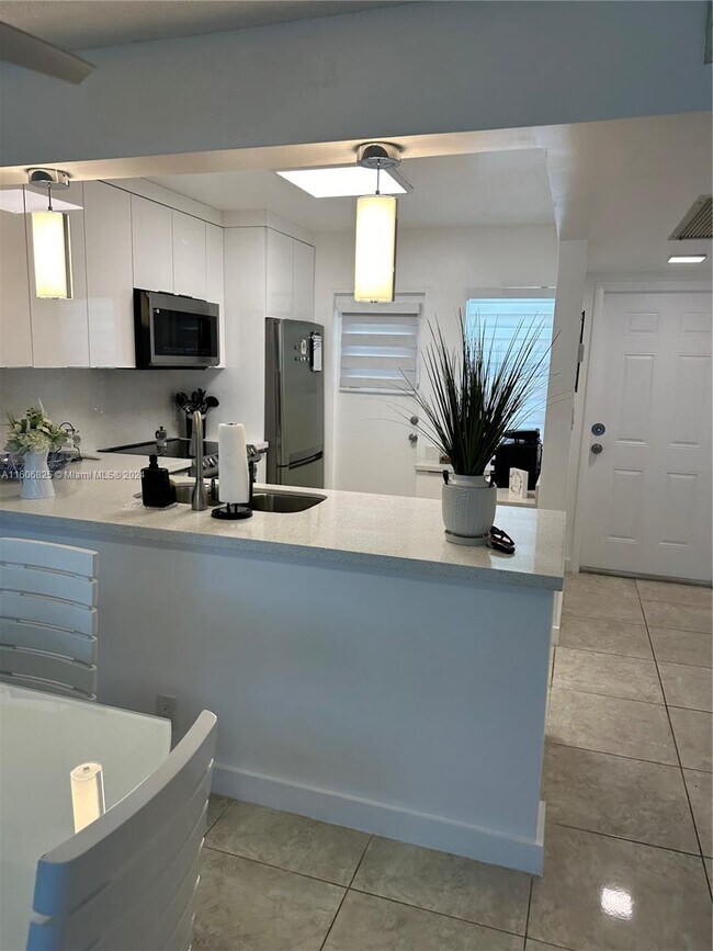 Foto del edificio - 2223 Park Ln