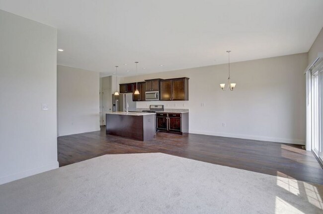 Building Photo - 5300 Mendenhall Dr.