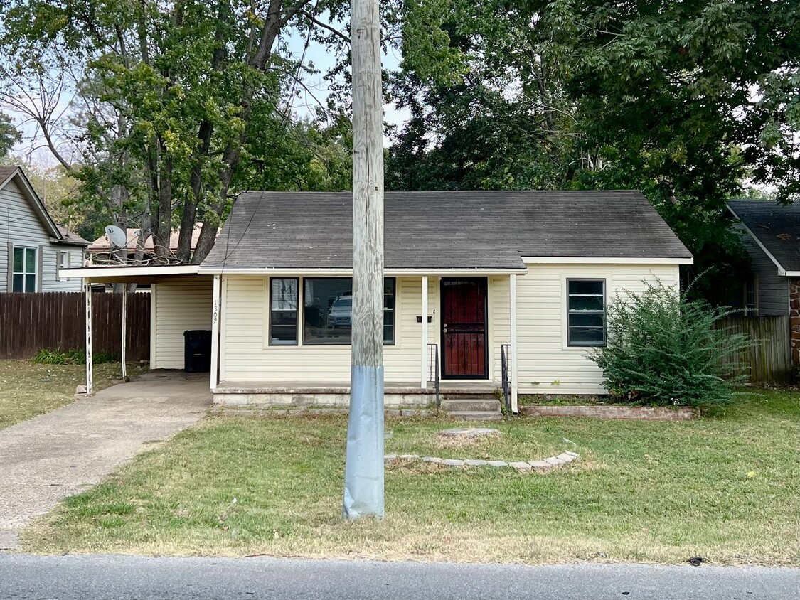 Primary Photo - FOR RENT – 3 Bedroom, 2 Bath!