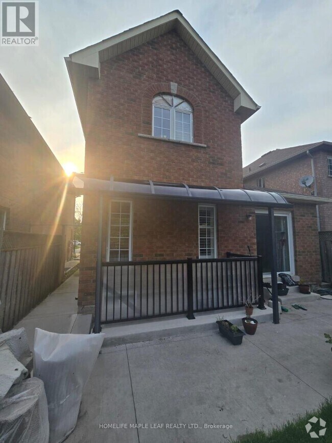 Building Photo - 23 Blue Whale Blvd