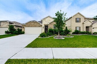 Building Photo - 9210 Lair Cove Dr