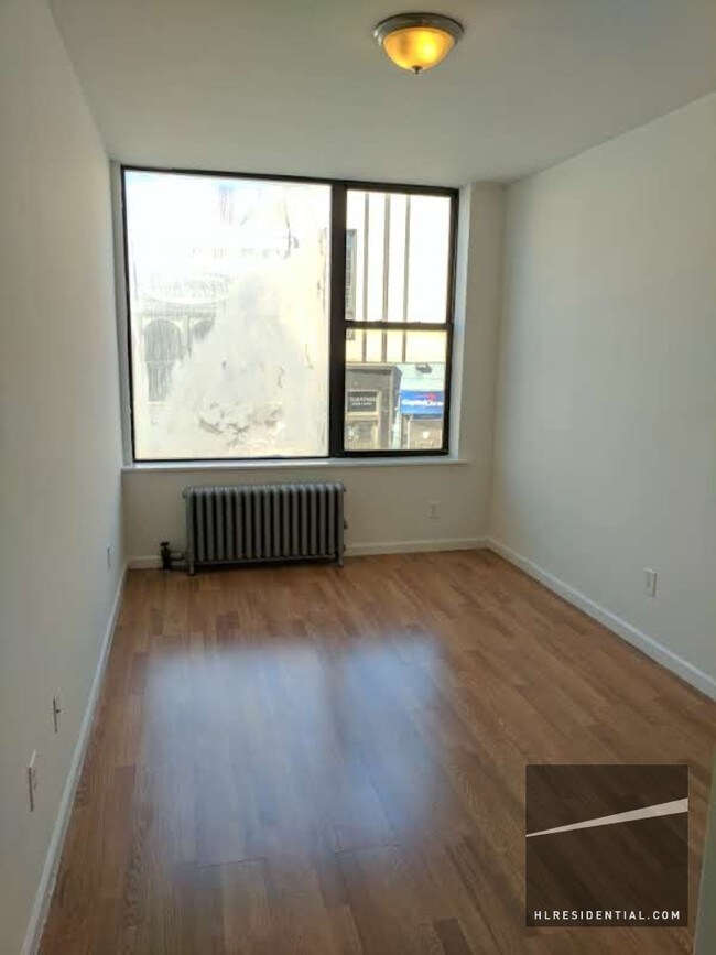 Building Photo - 3110 BROADWAY