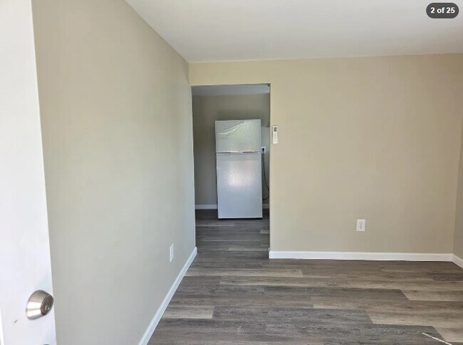 Foto del edificio - 308 Knox Rd