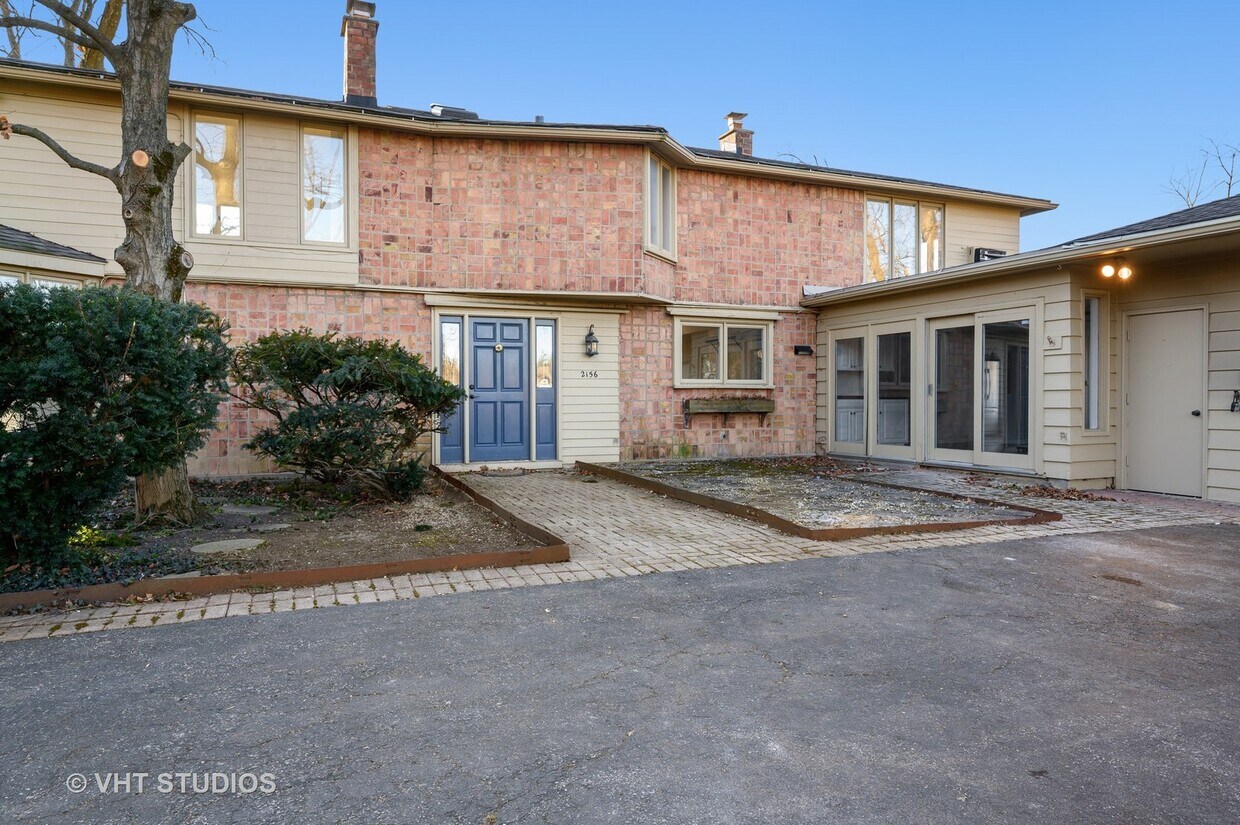 2156 New Willow Rd, IL 60093 House Rental in IL