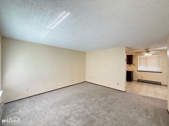 Foto del edificio - 1211 Ledwich Ave
