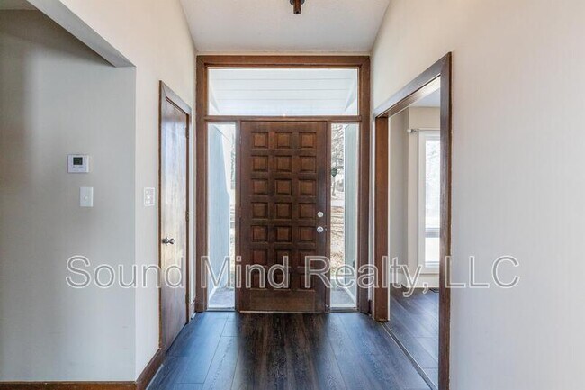 Foto del edificio - 624 Short Spoon Cir