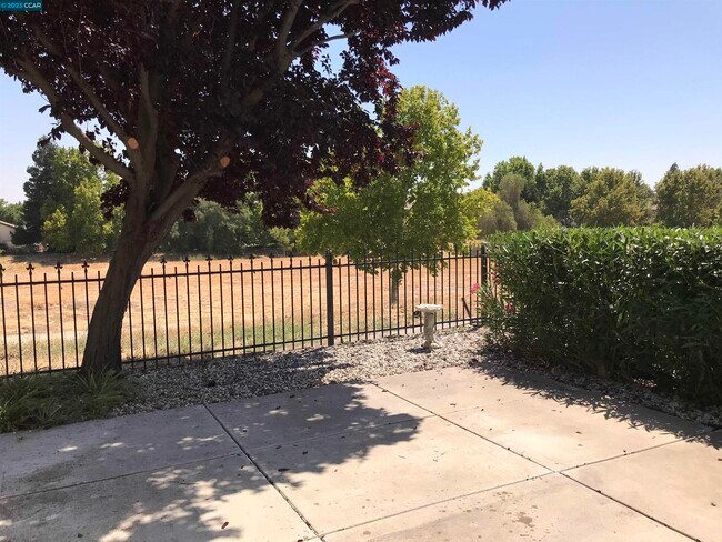 Foto del edificio - 580 Central Park Pl