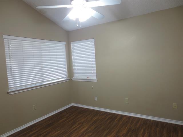 Foto del edificio - 5932 Timbercrest Dr