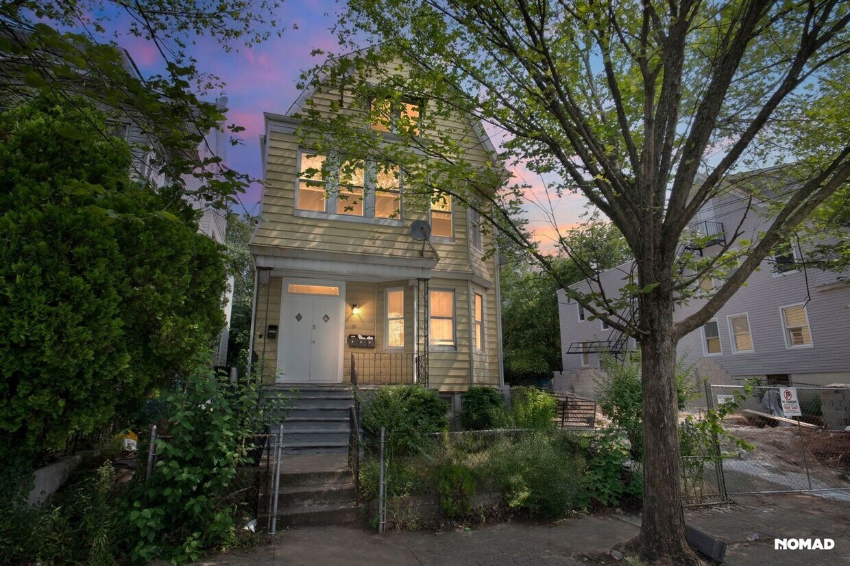Charming 2BR Apartment in Newark - Charming 2BR Apartment in Newark