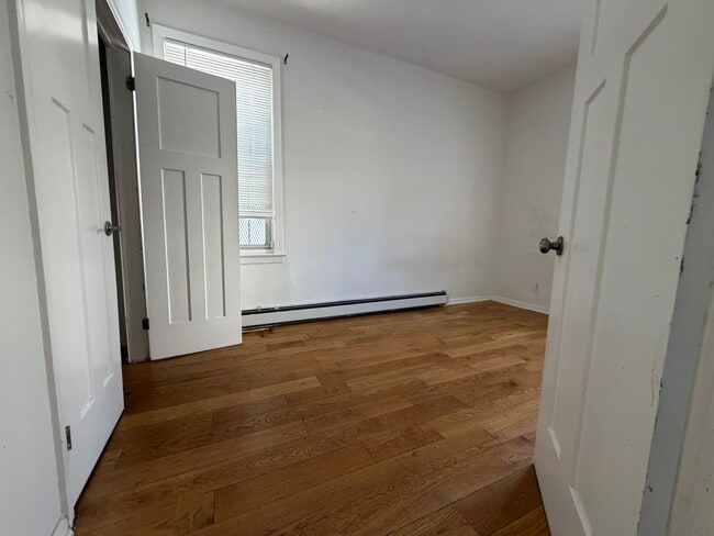 Foto del edificio - 6 Vreeland Ter