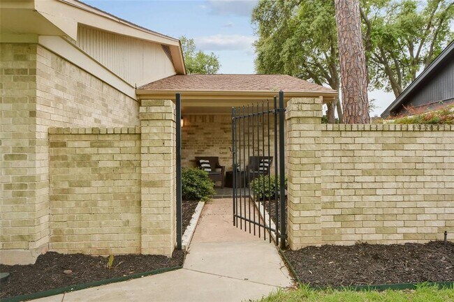 Foto del edificio - 4707 Trail Crest Cir