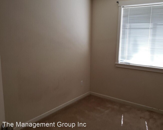 Building Photo - 4 br, 2.5 bath House - 5422 NE 54th Street
