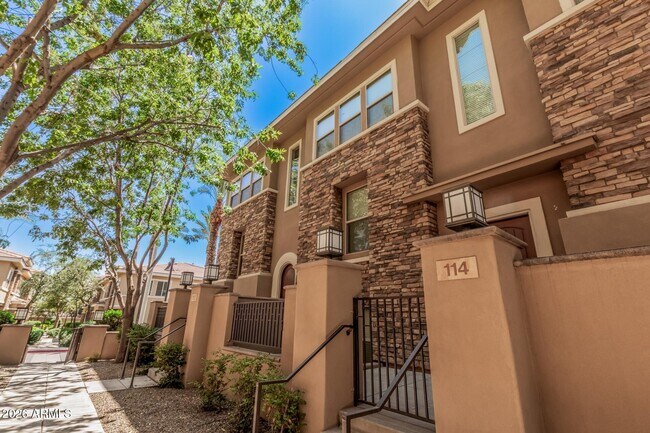 Foto del edificio - 5550 N 16th St