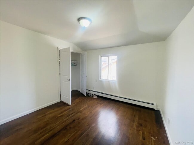 Building Photo - 104-59 214th St