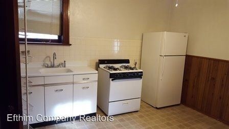 Foto del edificio - 6230-6232 Columbia Ave