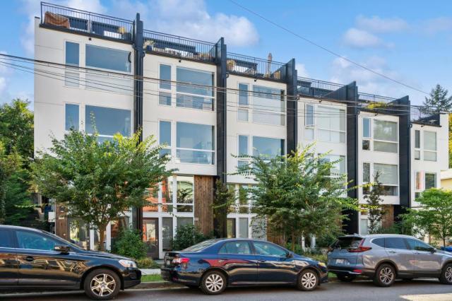 Foto del edificio - 2 bedroom in Seattle WA 98118