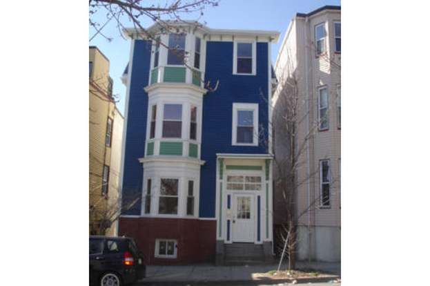 Primary Photo - 10 Cottage St