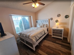 Building Photo - 7944 W Charter Oak Rd