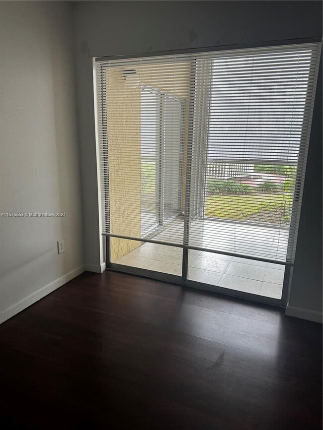 Building Photo - 15320 SW 106th Terrace