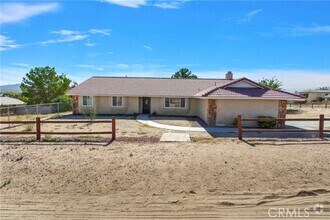 Building Photo - 26665 Lakeview Dr