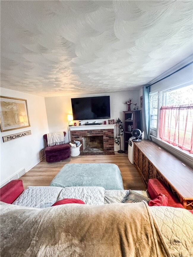Building Photo - 101 Pittsford St