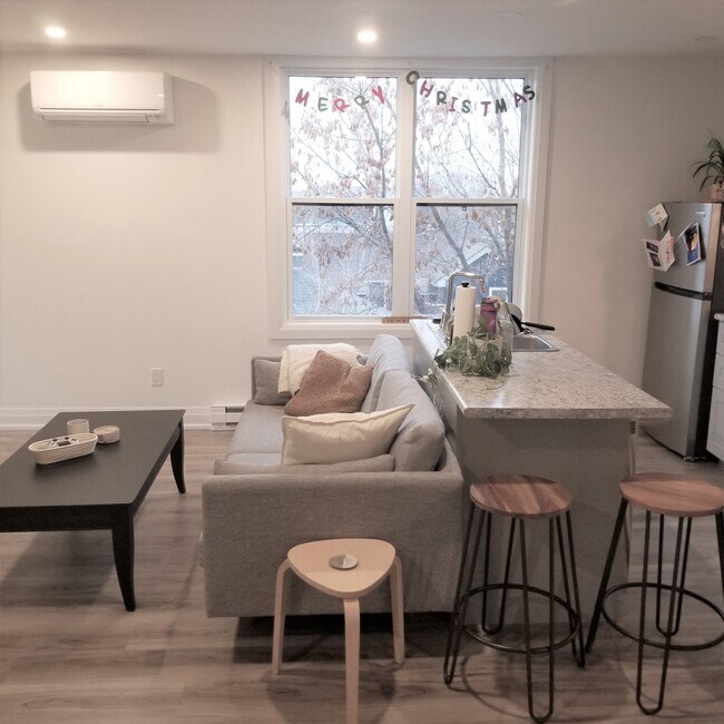 Photo du bâtiment - 87 Stirling Ave