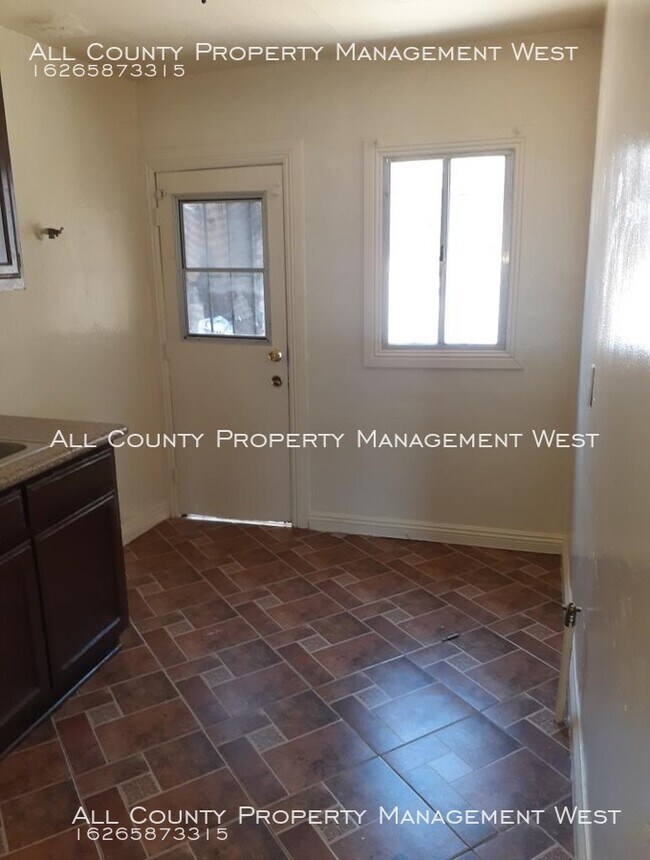 Foto del edificio - 2485 Lancaster Ave