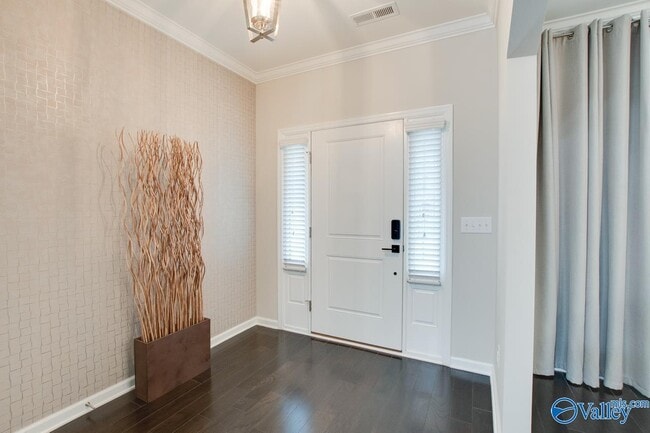 Building Photo - 15133 Lakeside Trail SW