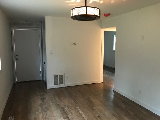 Foto del edificio - 6205 Darby Dr