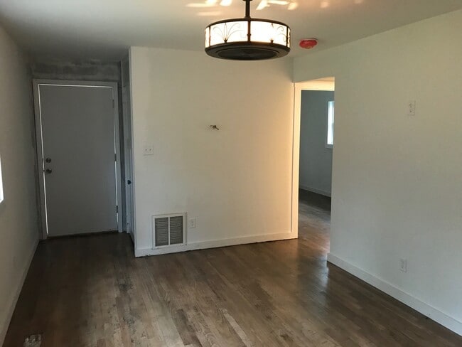 Photo - 6205 Darby Dr Apartment