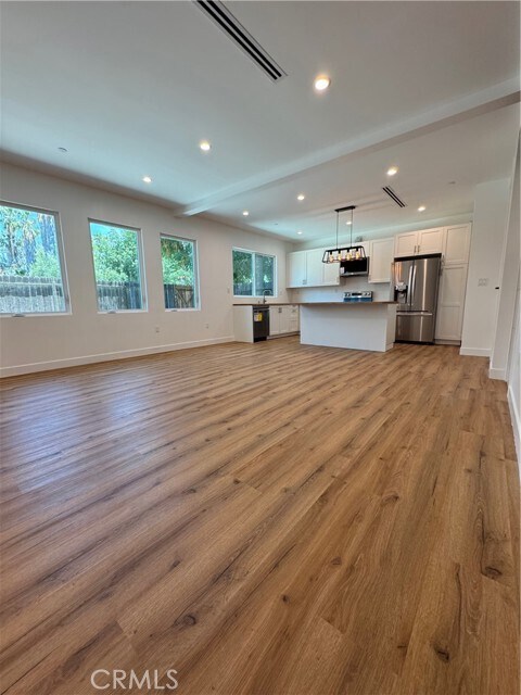 Foto del edificio - 17457 Bullock St