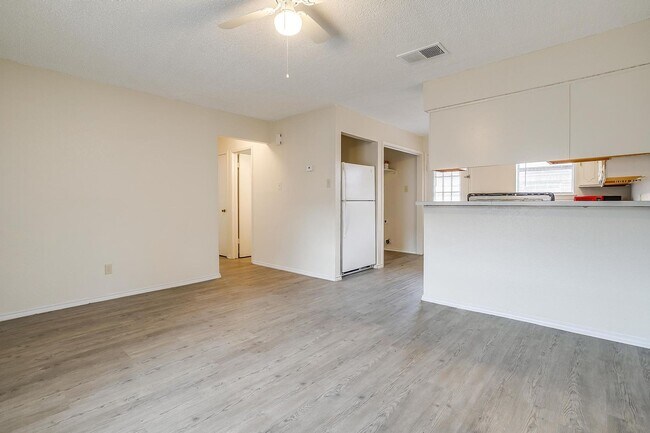 Building Photo - 2602 NW 21st St. Duplex