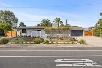 Building Photo - 30 E Gainsborough Rd