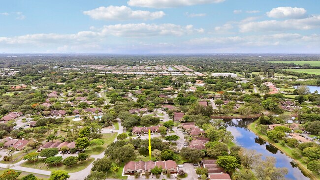 Foto del edificio - 11606 Orange Blossom Ln