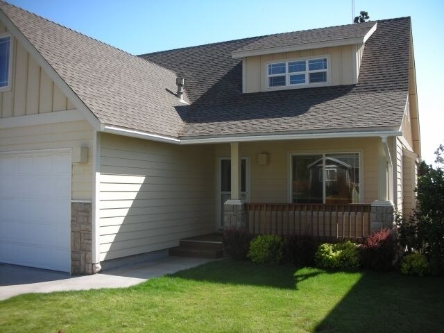 Foto del edificio - 4 Bedroom Home in NE Bend!