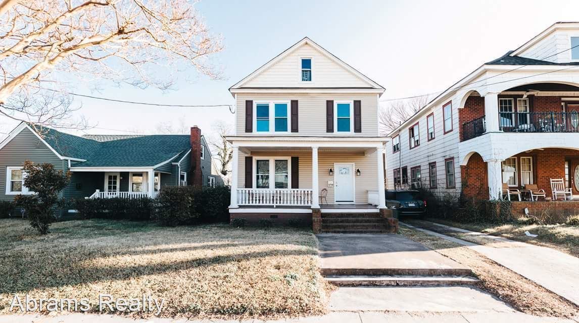 Primary Photo - 4 br, 2.5 bath House - 1711 Montclair Ave