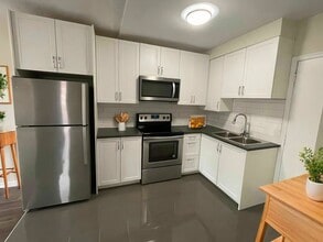 Building Photo - 245 Howland