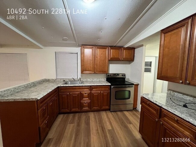 Building Photo - 10492 S 228th Ln