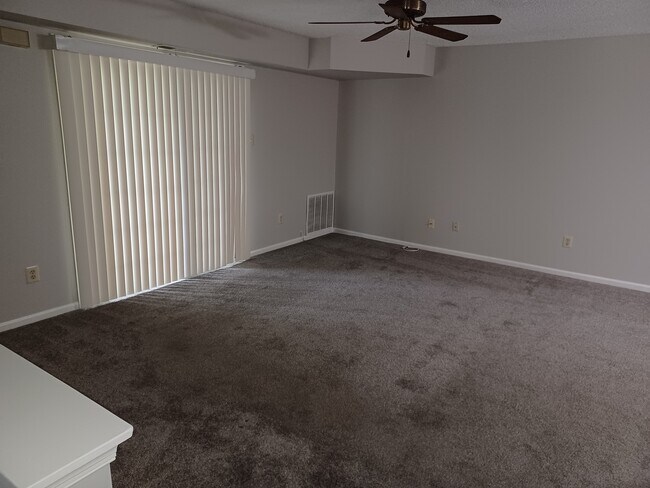 Living room - View 1 - 2208 Clark Ct