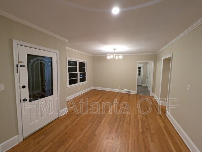 Foto del edificio - 1952 Wellbourne Dr NE