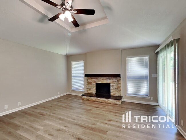 Foto del edificio - 810 Fondren Dr