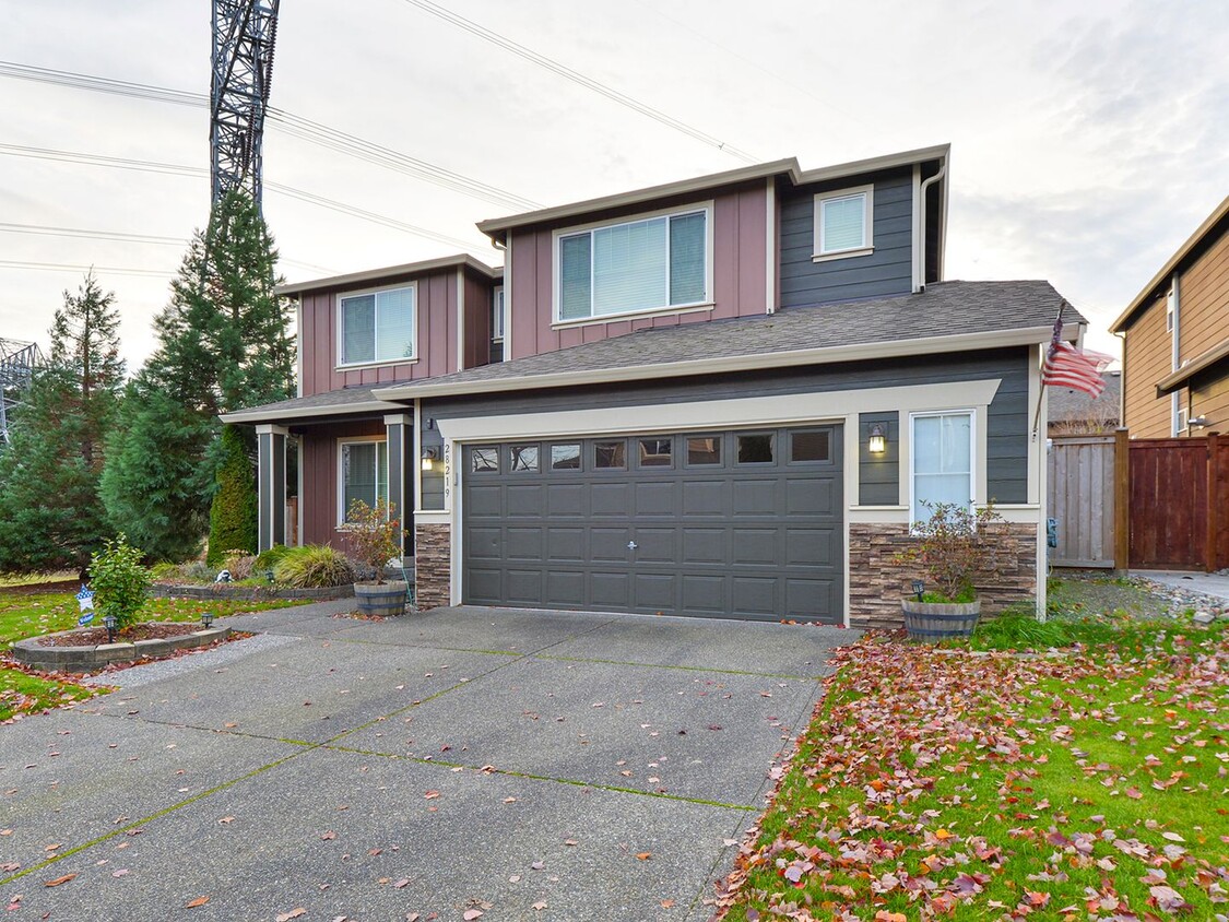 Foto principal - Maple Valley 4 Bedroom 2.5 Bath Home with ...