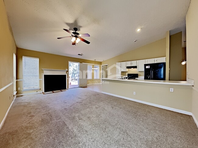 Building Photo - 3055 Scepter Dr