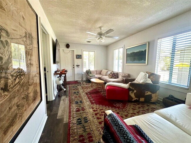 Foto del edificio - 3611 Oak Ave