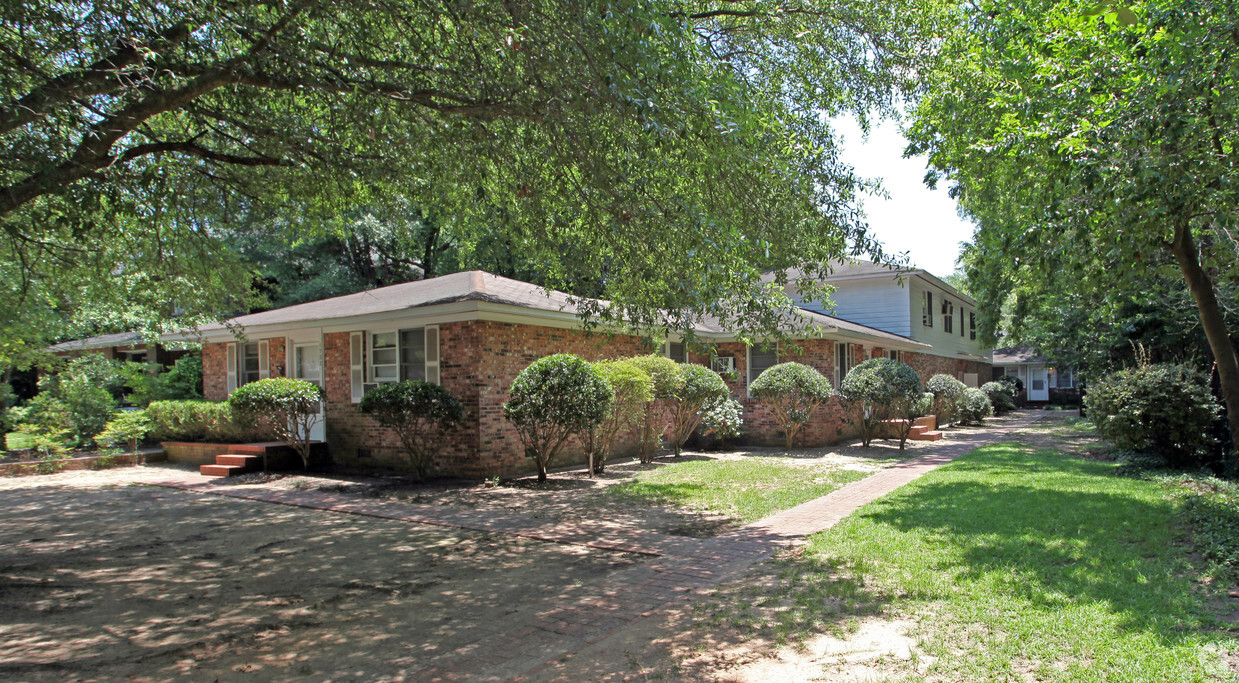 Primary Photo - Heyward Street Apartments