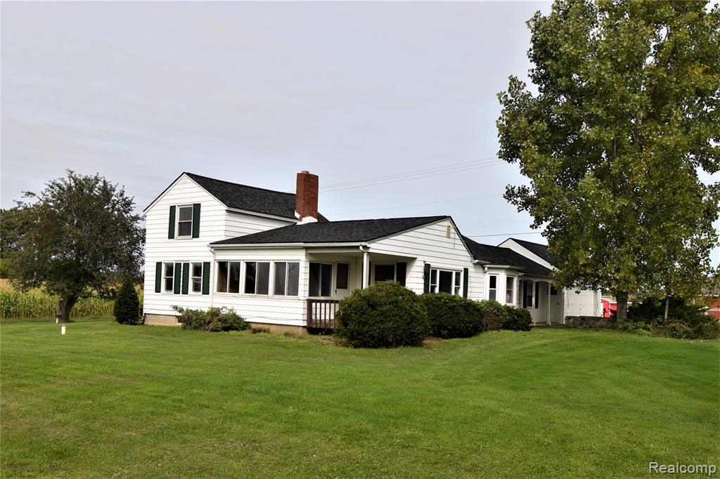 6014 Lahring Rd, Linden, MI 48451 House Rental in Linden, MI