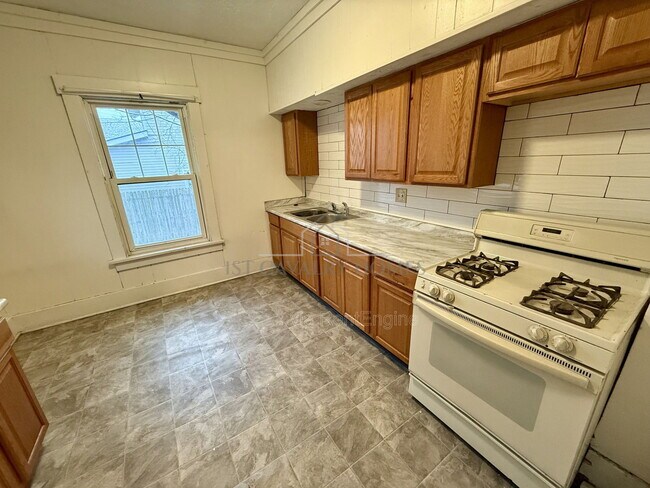 Foto del edificio - 240 Park Ave SW