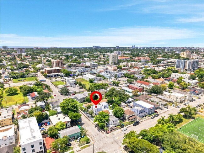 Foto del edificio - 128 NW 9th Ave