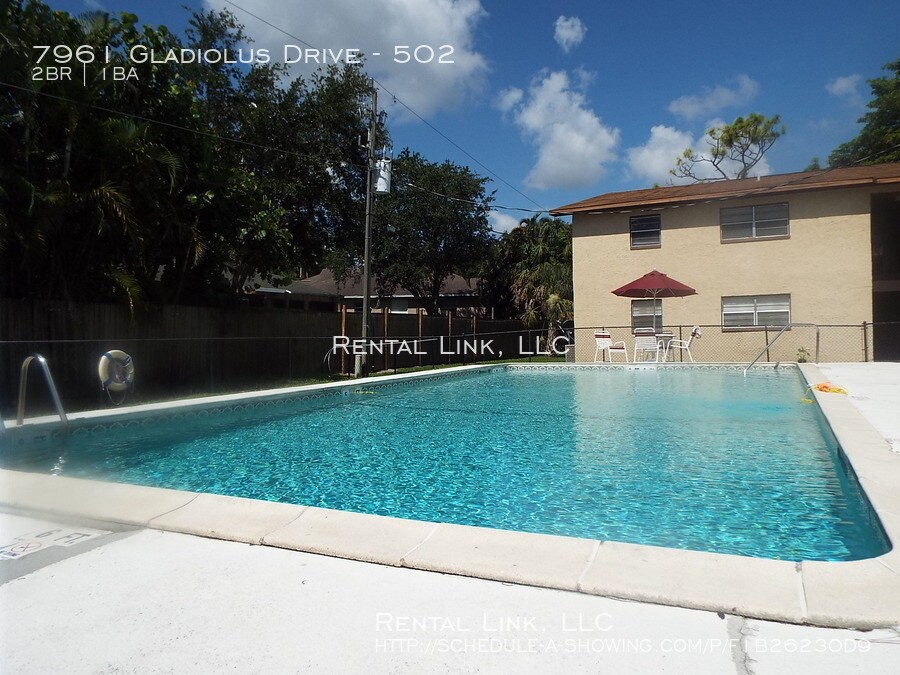 Building Photo - 7961 Gladiolus Dr