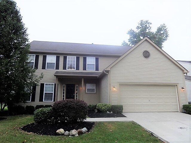 Foto principal - 8069 Lazelle Woods Drive